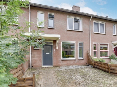 Woonhuis in Lelystad met 5 kamers