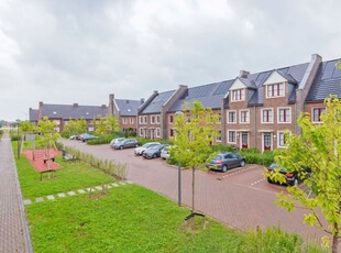 Woonhuis in Waddinxveen met 6 kamers