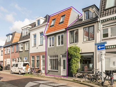 Oranjeboomstraat 69