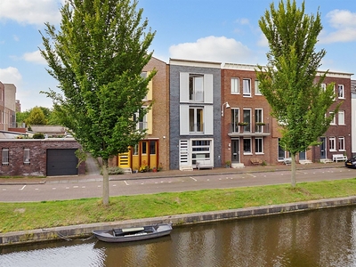 Urkgracht 16