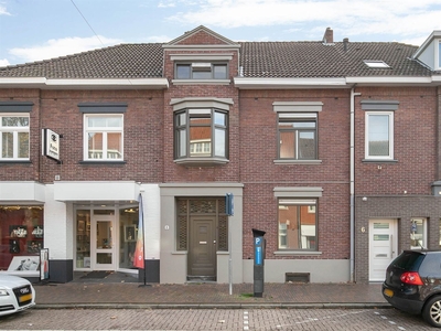 Poststraat 8