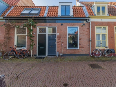 Leliestraat 30