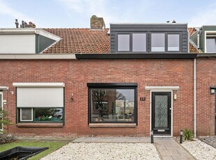 dr. Leenhoutsstraat 19, Hoek