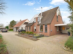 Esdoornstraat 17, Lutten