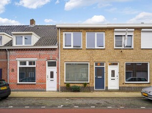 Hoevenseweg 32, Tilburg