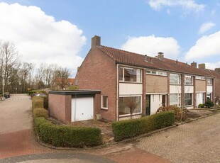 Oranjestraat 28, Schelluinen