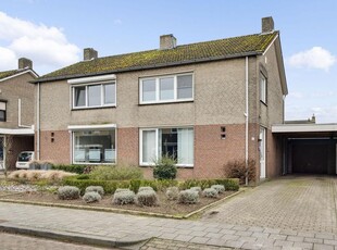 Violenstraat 6, Ittervoort