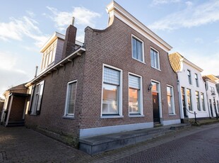 Warmoesstraat 10, Den Burg