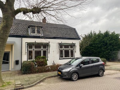 Dorpstraat in Nieuw-Vennep (125m2)