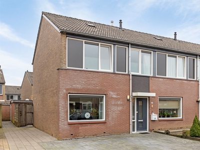 Isaac Sweersstraat 26