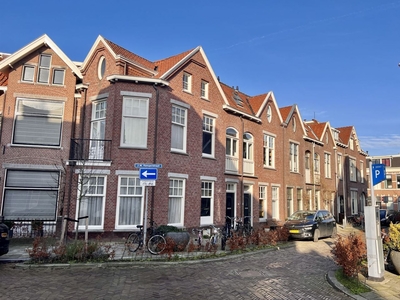 J.M. den Uylstraat 21