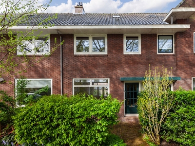 Zuidelijke Parallelweg 14