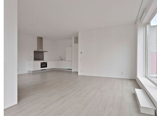 Huur 1 slaapkamer appartement van 76 m² in Amsterdam