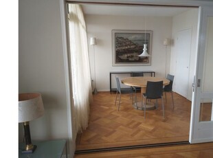 Huur 2 slaapkamer appartement van 114 m² in 's-Gravenhage