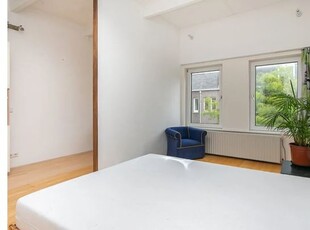 Huur 2 slaapkamer appartement van 125 m² in Amsterdam