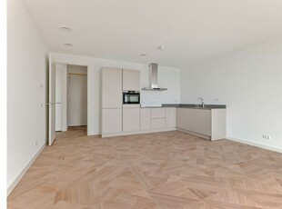 Huur 2 slaapkamer appartement van 72 m² in Amsterdam