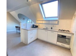 Huur 3 slaapkamer appartement van 80 m² in Amsterdam