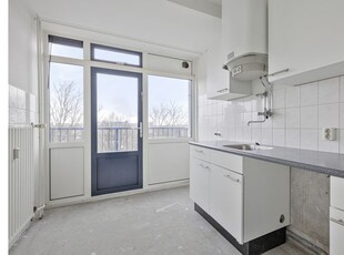 Huur 4 slaapkamer appartement van 100 m² in Rijswijk