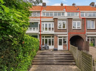 Leliestraat 16