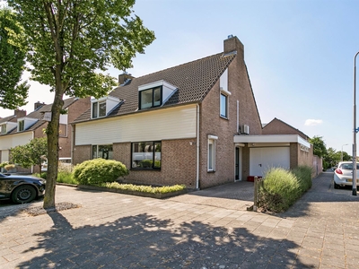 Hooglandstraat 12