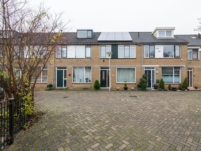 Baarsveen in Spijkenisse (118m2)