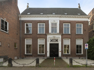 Ambtmanstraat 9 A