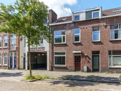 Bilderdijkstraat 18