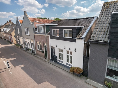 Dorpsstraat 37