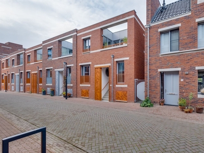 Halvemaanstraat 27