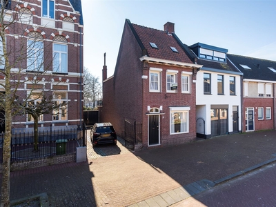 Hoogstraat 94