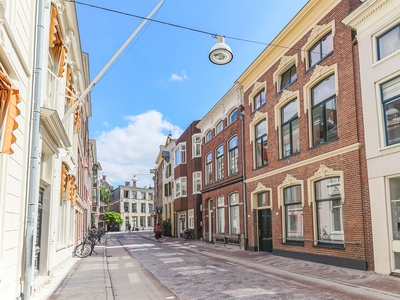 Turftorenstraat 14