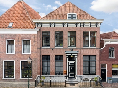 Voorstraat 9