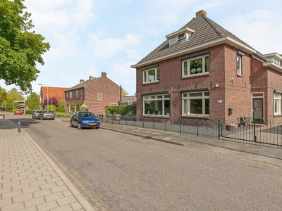 Wethouder van Akenstraat 12 12A 12B