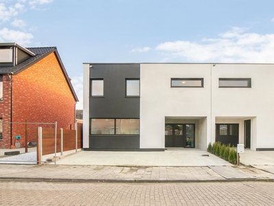 Leepstraat in Sas van Gent (155m2)