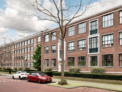 Riouwstraat in 's-gravenhage (95m2)