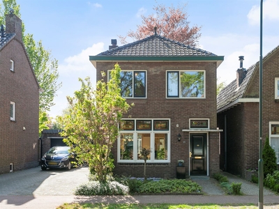 Burg. van Beckhovenstraat 26