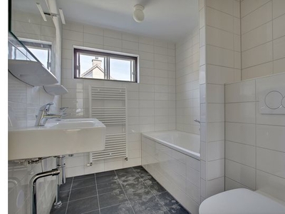 Huur 1 slaapkamer appartement van 138 m² in Almelo