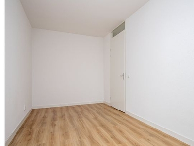 Huur 1 slaapkamer appartement van 50 m² in Amsterdam