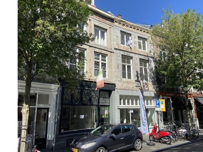 Huur 1 slaapkamer appartement van 63 m² in Maastricht