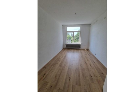 Huur 1 slaapkamer appartement van 86 m² in Haren Gn