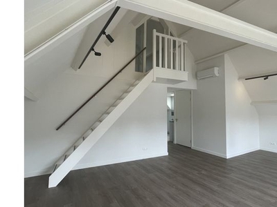 Huur 2 slaapkamer appartement van 95 m² in Woerden