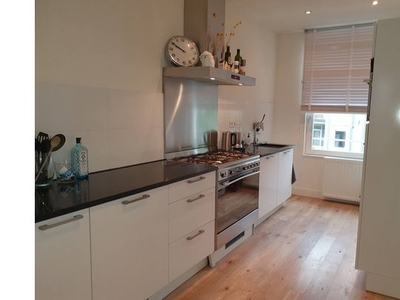 Huur 2 slaapkamer huis van 60 m² in Amsterdam