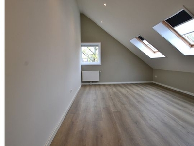 Huur 3 slaapkamer appartement van 100 m² in Rijnsburg