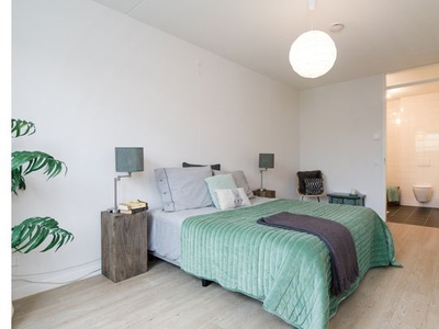 Huur 3 slaapkamer appartement van 110 m² in Amstelveen