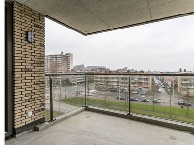 Huur 3 slaapkamer appartement van 128 m² in 's-Gravenhage