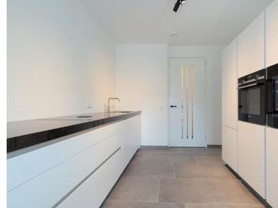 Huur 3 slaapkamer appartement van 132 m² in ES GRONINGEN