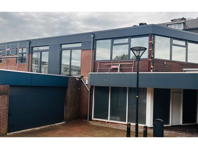 Huur 3 slaapkamer appartement van 145 m² in Zevenaar