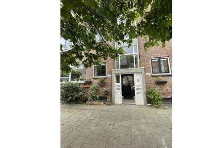 Huur 3 slaapkamer appartement van 48 m² in Rotterdam