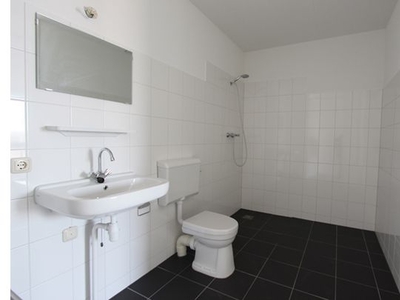 Huur 3 slaapkamer appartement van 80 m² in Almere