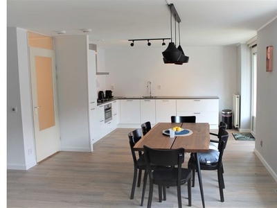 Huur 3 slaapkamer appartement van 95 m² in Amsterdam